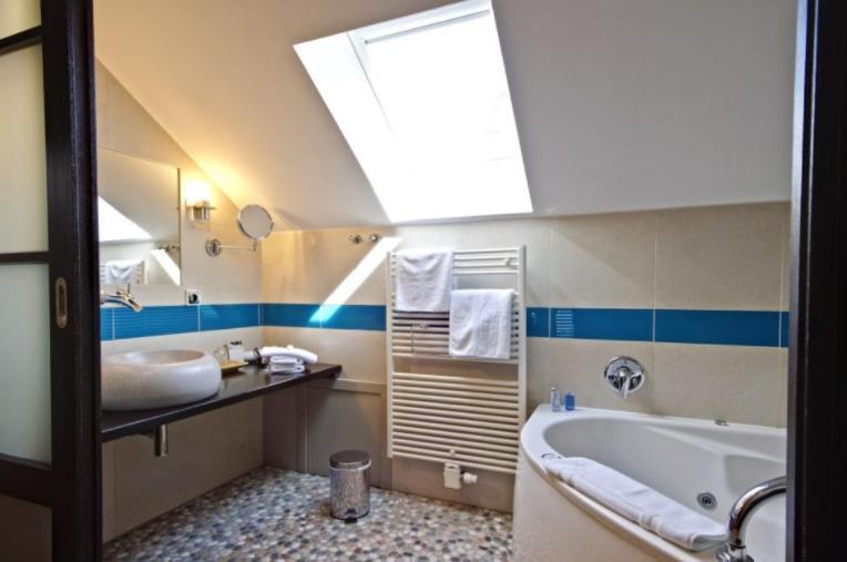 Hotel Saint-Amour Durbuy Exteriör bild